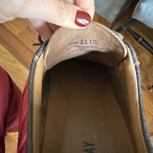 Thursdays Premier Low Tops in Cacao, size 11 - Picture 2 of 2